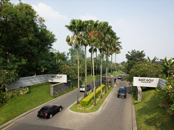 Ring Road Riverside Bukit Golf Riverside 6